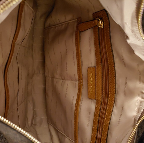 MICHAEL Michael Kors Lydia Hobo - Picture 3 of 4